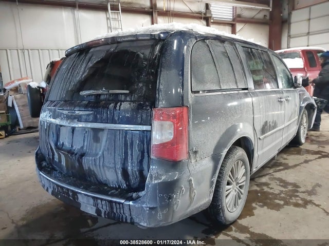 2C4RC1CG9GR175117 Chrysler Town & Country Touring-l Anniversary Edition