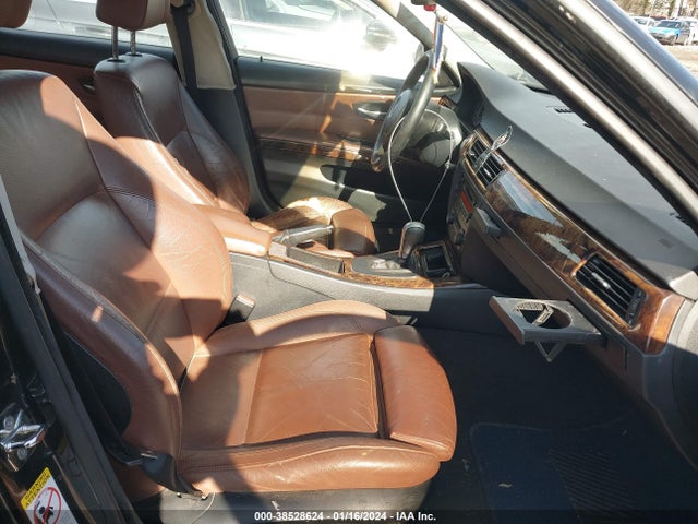 2006 BMW 325I VIN: WBAVB135X6PT01885