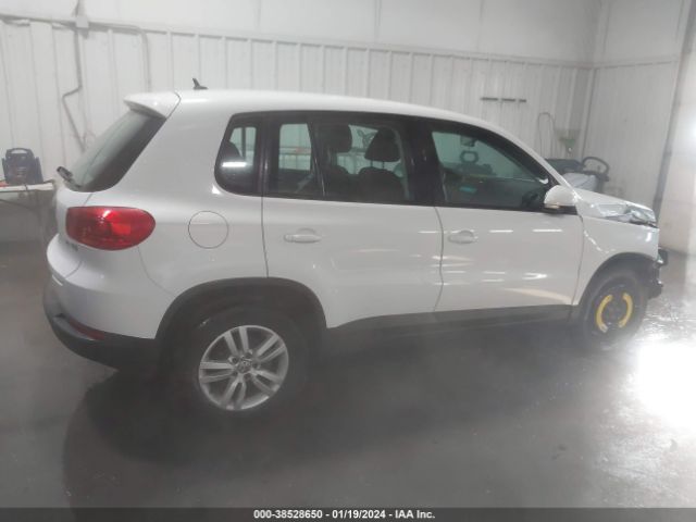 WVGAV3AX7EW622582 Volkswagen TIGUAN S