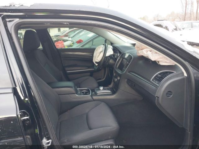 2C3CCAAG0MH516208 Chrysler 300 Touring