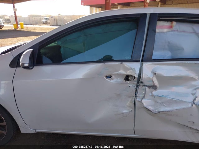 Toyota COROLLA SE 2017 5YFBURHEXHP729268 Image 14