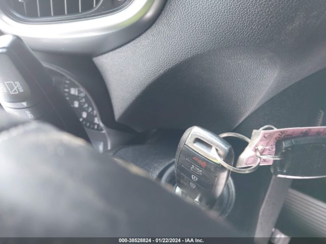 5XYPGDA37KG569094 KIA Sorento 2.4l Lx