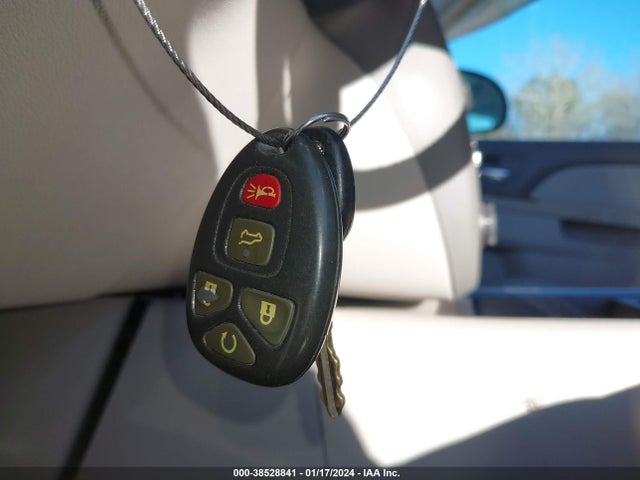 Chevrolet Suburban 1500 Lt 2014 1GNSCJE02ER241860 Image 11