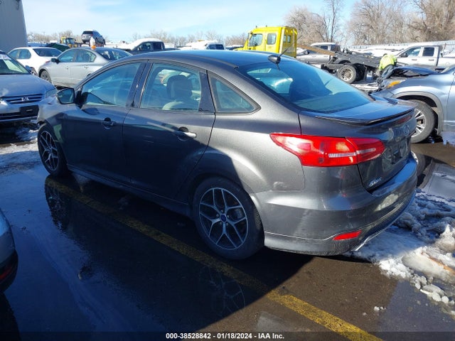 Ford FOCUS SE 2016 1FADP3F26GL209359 Image 3