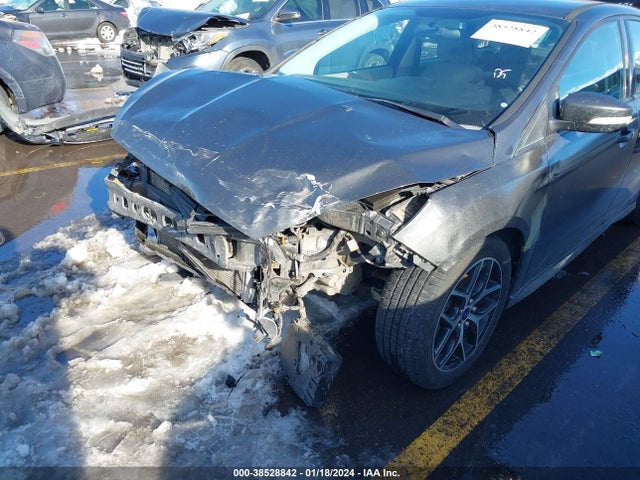 Ford FOCUS SE 2016 1FADP3F26GL209359 Image 6