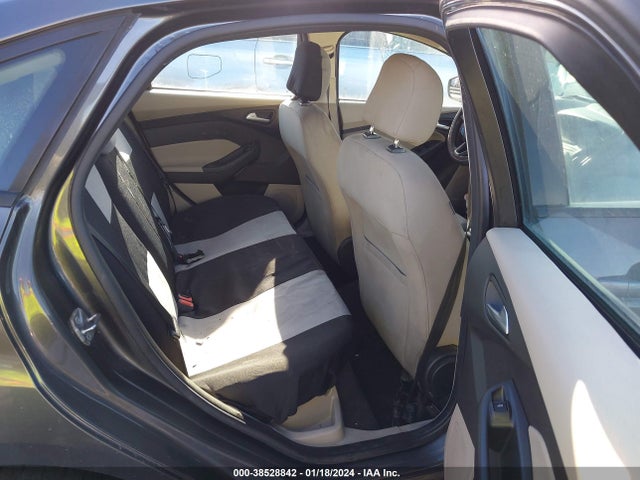 Ford FOCUS SE 2016 1FADP3F26GL209359 Image 8