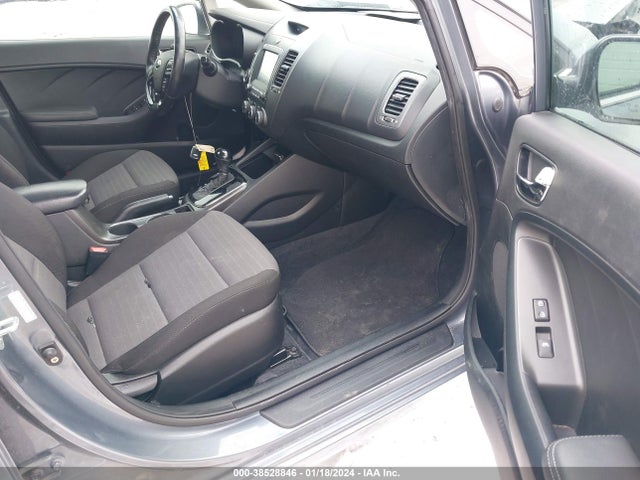 KIA FORTE S 2017 3KPFL4A77HE019314 Image 5