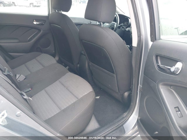 KIA FORTE S 2017 3KPFL4A77HE019314 Image 8