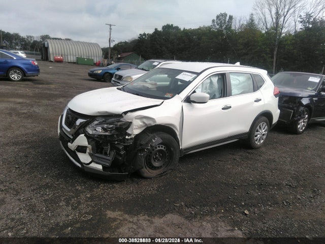 Nissan ROGUE S 2017 JN8AT2MV8HW008048 Image 2