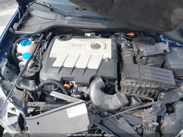 2013 VOLKSWAGEN JETTA SPORTWAGEN 2.0L TDI VIN: 3VWPL7AJ1DM678858