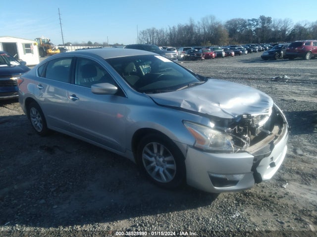 Nissan Altima 2.5 S 2015 1N4AL3AP7FC187131 Image 1