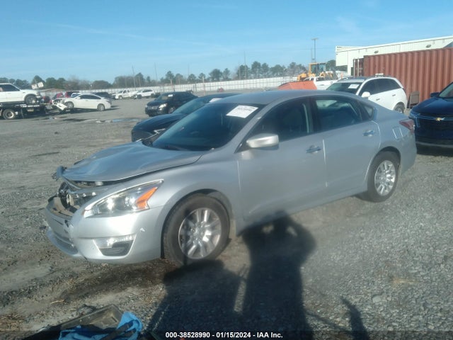 Nissan Altima 2.5 S 2015 1N4AL3AP7FC187131 Image 2
