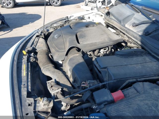 SJKCH5CR2HA035476 Infiniti Qx30 Luxury