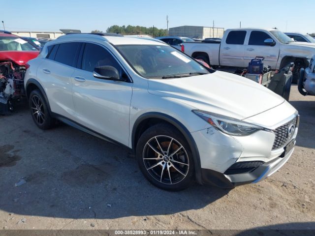 SJKCH5CR2HA035476 Infiniti Qx30 Luxury