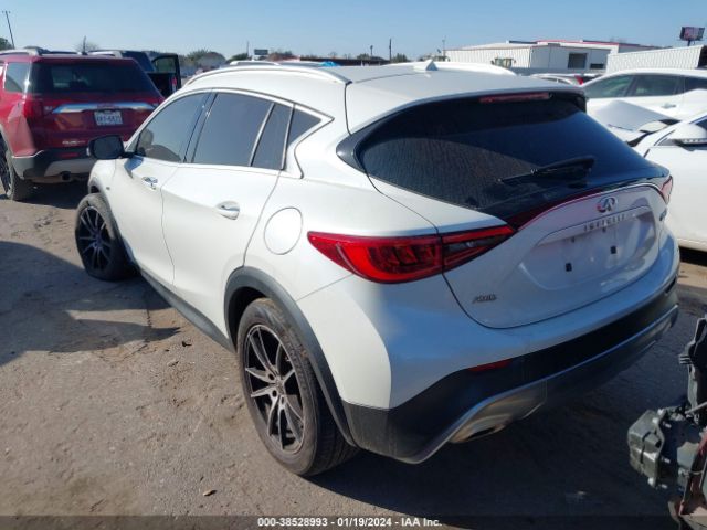 SJKCH5CR2HA035476 Infiniti Qx30 Luxury