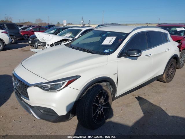 SJKCH5CR2HA035476 Infiniti Qx30 Luxury