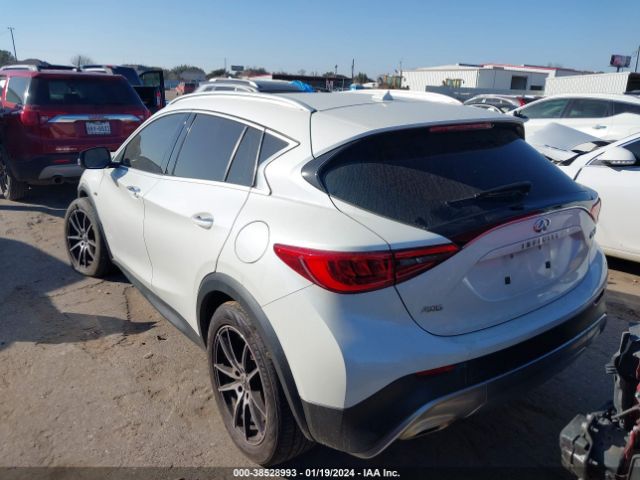 SJKCH5CR2HA035476 Infiniti Qx30 Luxury