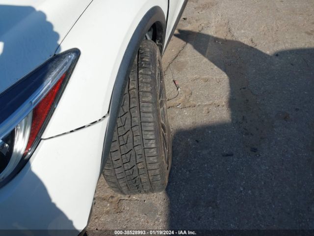 SJKCH5CR2HA035476 Infiniti Qx30 Luxury