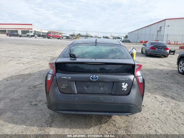 Toyota Prius Two 2018 JTDKBRFUXJ3596350 Image 15