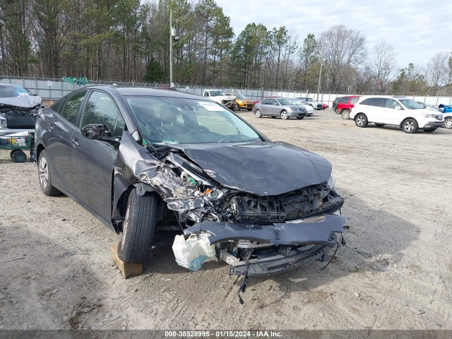 Toyota Prius Two 2018 JTDKBRFUXJ3596350 Image 6