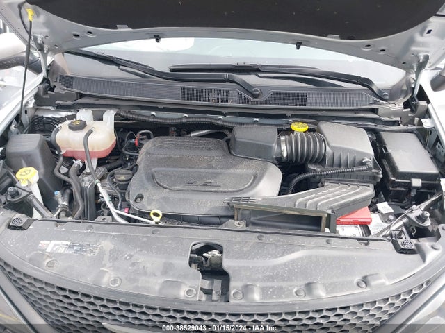 2C4RC1CG6NR213271 Chrysler Voyager Lx