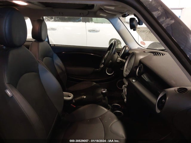 2007 MINI COOPER WMWMF33567TL68147 Photo 4