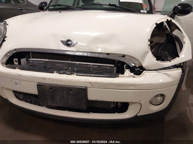 2007 MINI COOPER WMWMF33567TL68147 Photo 5