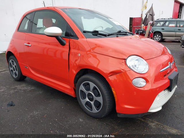 2013 FIAT 500E 3C3CFFGEXDT752625 Photo 0