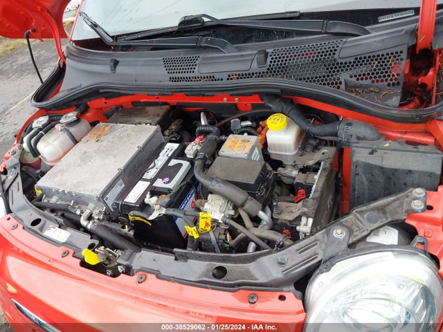 2013 FIAT 500E 3C3CFFGEXDT752625 Photo 9