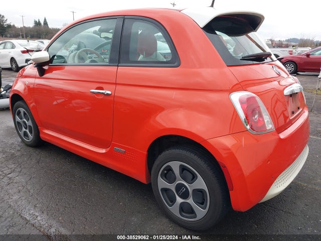 2013 FIAT 500E 3C3CFFGEXDT752625 Photo 2