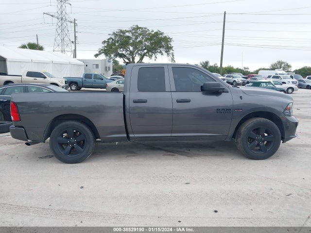 RAM 1500 Express Quad Cab 4x4 6'4 Box 2018 1C6RR7FT8JS301443 Image 13