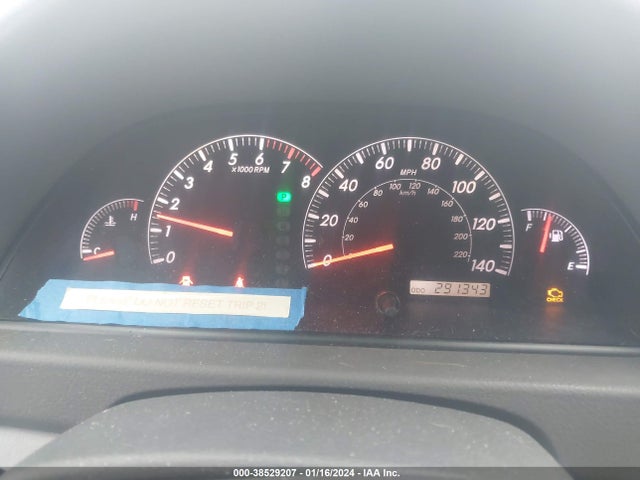 2005 TOYOTA CAMRY LE V6 VIN: 4T1BF32K25U613515