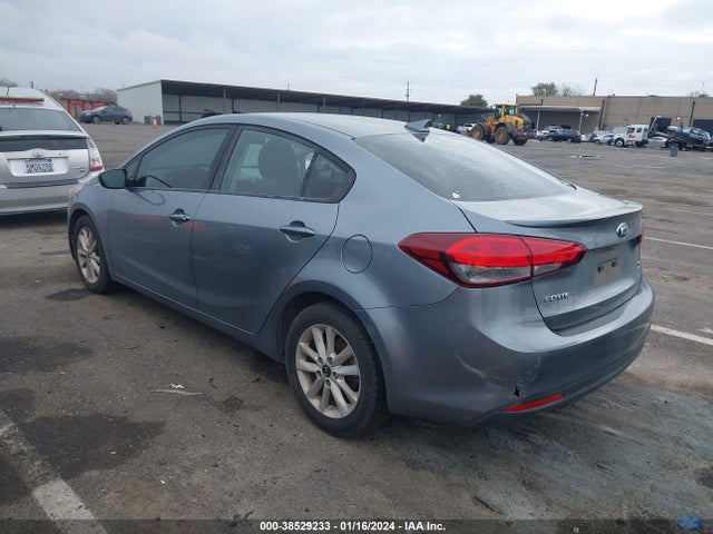 2017 KIA FORTE S VIN: 3KPFL4A75HE130752