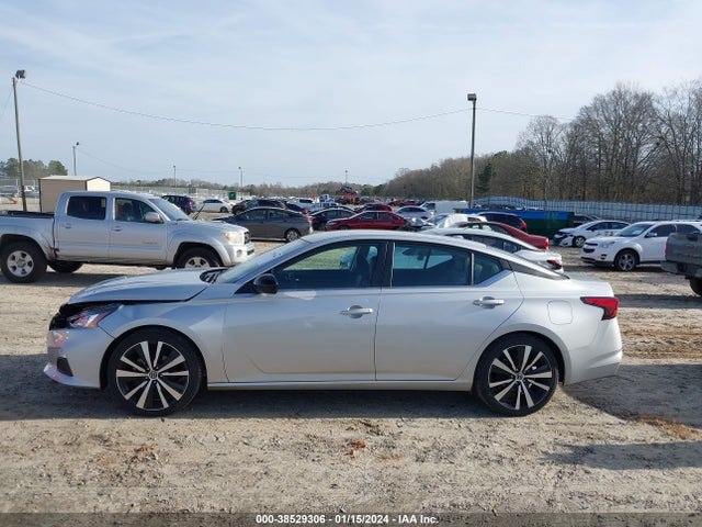 2022 NISSAN ALTIMA SR FWD VIN: 1N4BL4CV8NN398475