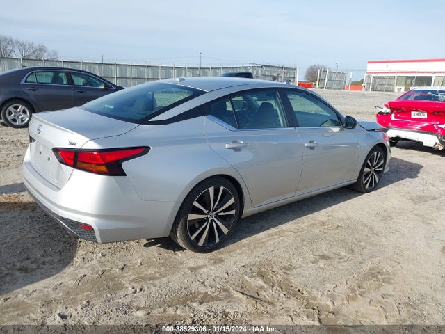 2022 NISSAN ALTIMA SR FWD VIN: 1N4BL4CV8NN398475
