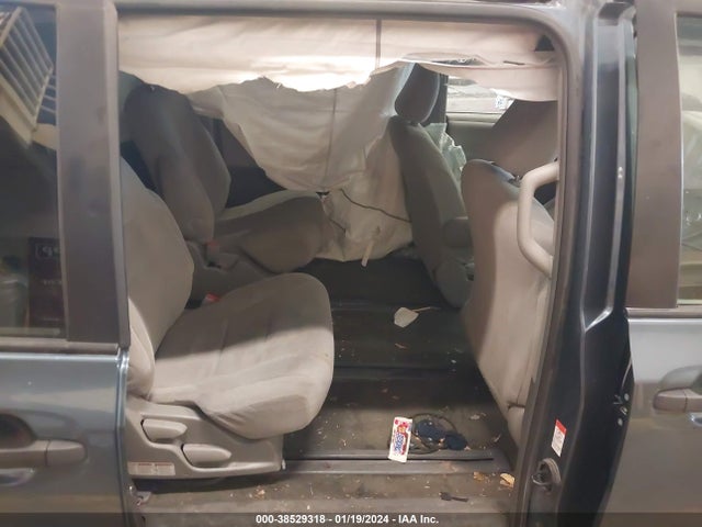 Toyota Sienna L 7 Passenger 2017 5TDZZ3DC4HS837751 Image 8