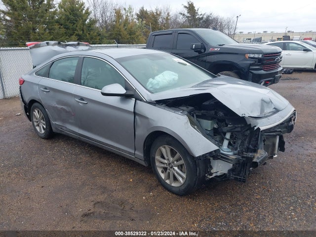 Hyundai SONATA SE 2015 5NPE24AF7FH055020 Image 1