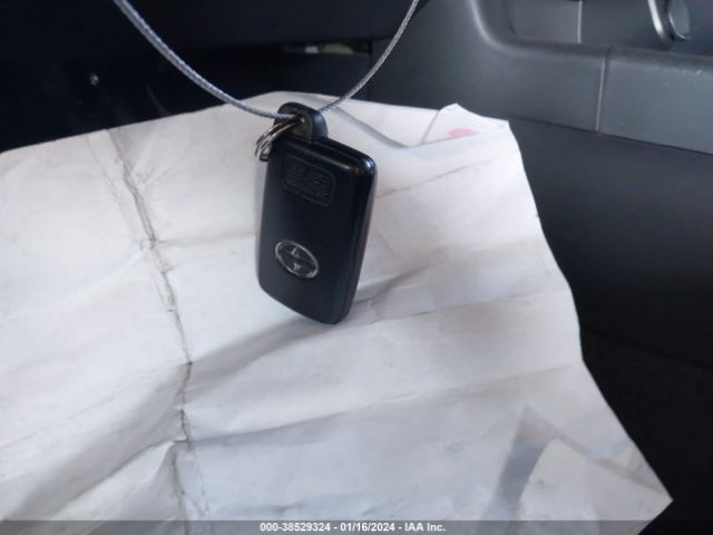 JTKJF5C76GJ017603 Scion TC