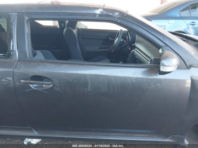 JTKJF5C76GJ017603 Scion TC