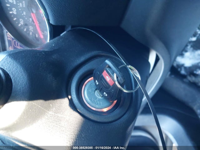 2011 NISSAN ROGUE S VIN: JN8AS5MV6BW687992