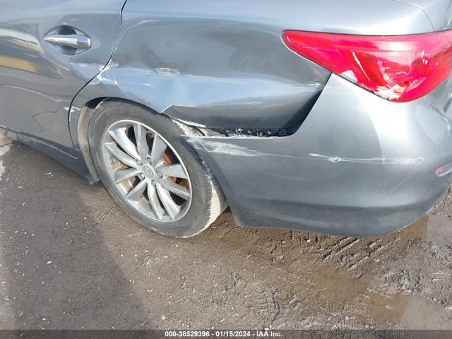 Продажа на аукционе авто 2017 Infiniti Q50 3.0t Premium, vin: JN1EV7AP1HM735329, номер лота: 38529396