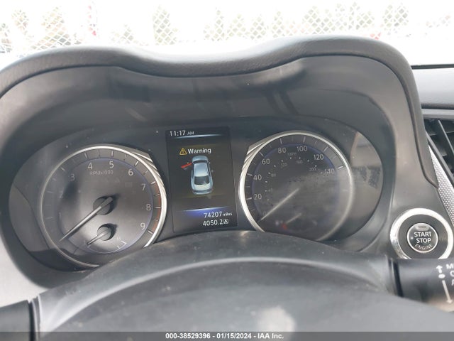 Продажа на аукционе авто 2017 Infiniti Q50 3.0t Premium, vin: JN1EV7AP1HM735329, номер лота: 38529396