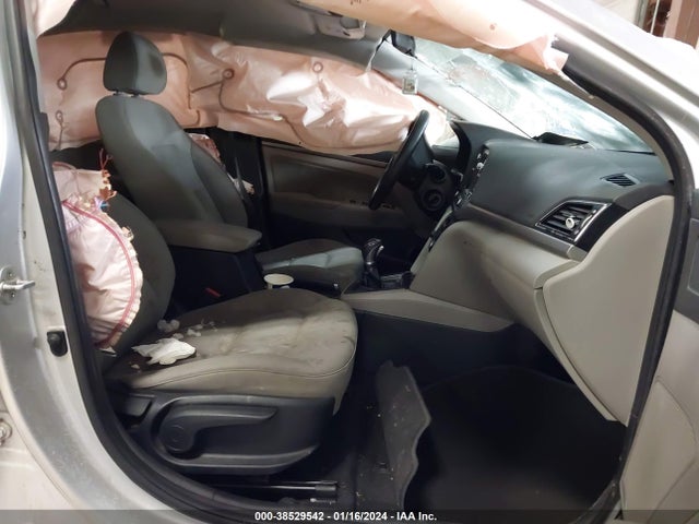2018 HYUNDAI ELANTRA SEL VIN: 5NPD84LF9JH264470