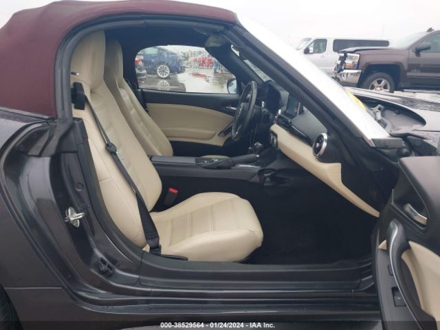 2018 FIAT 124 SPIDER JC1NFAEK8J0139103 Photo 4