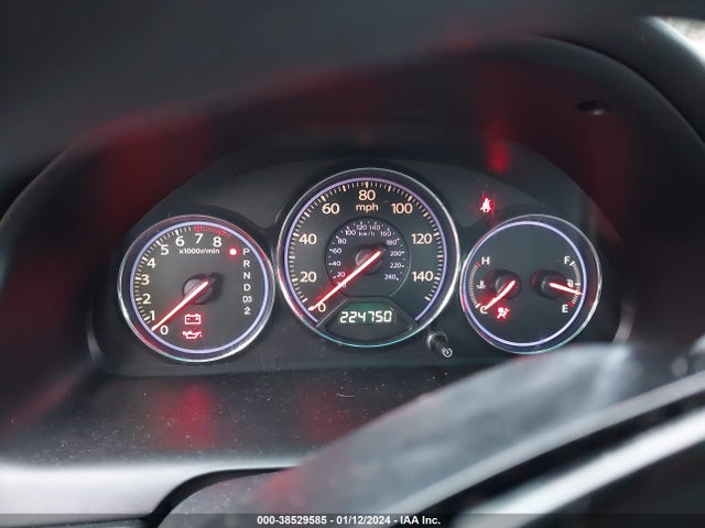 2005 HONDA CIVIC LX VIN: 2HGES16625H521226