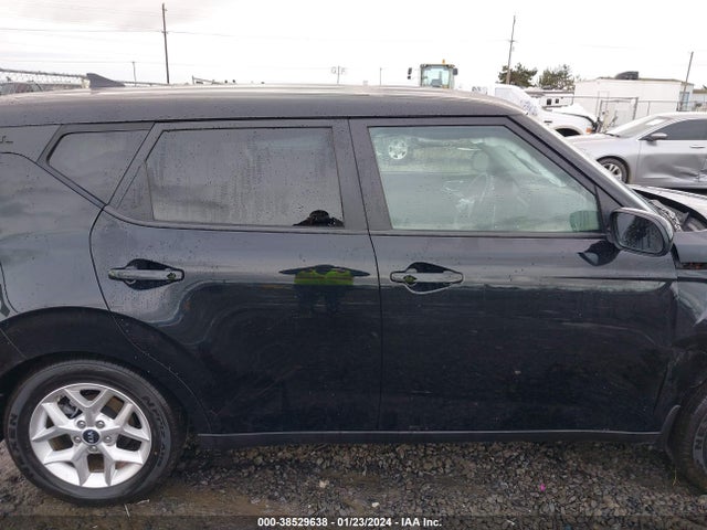 KIA SOUL S 2021 KNDJ23AU8M7125259 Image 13