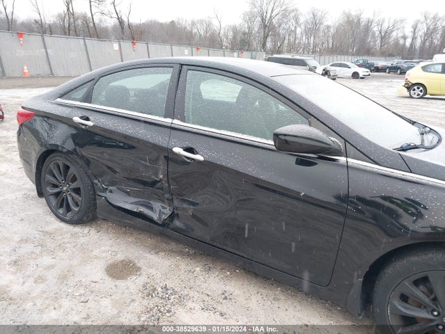 2011 HYUNDAI SONATA SE VIN: 5NPEC4AC0BH147132