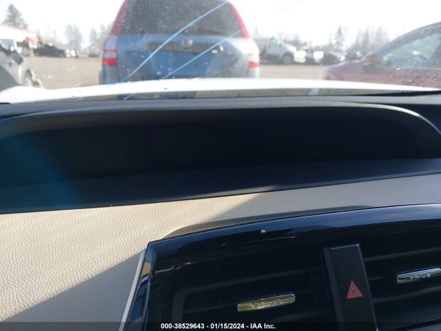 2020 TOYOTA PRIUS XLE AWD-E VIN: JTDL9RFUXL3021491