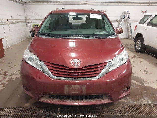 Toyota Sienna Le 8 Passenger 2017 5TDKZ3DCXHS804769 Image 12