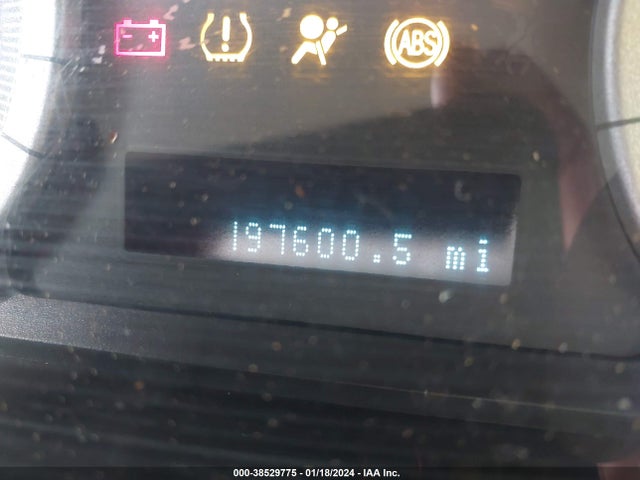 2008 FORD ESCAPE XLT VIN: 1FMCU93128KB27421